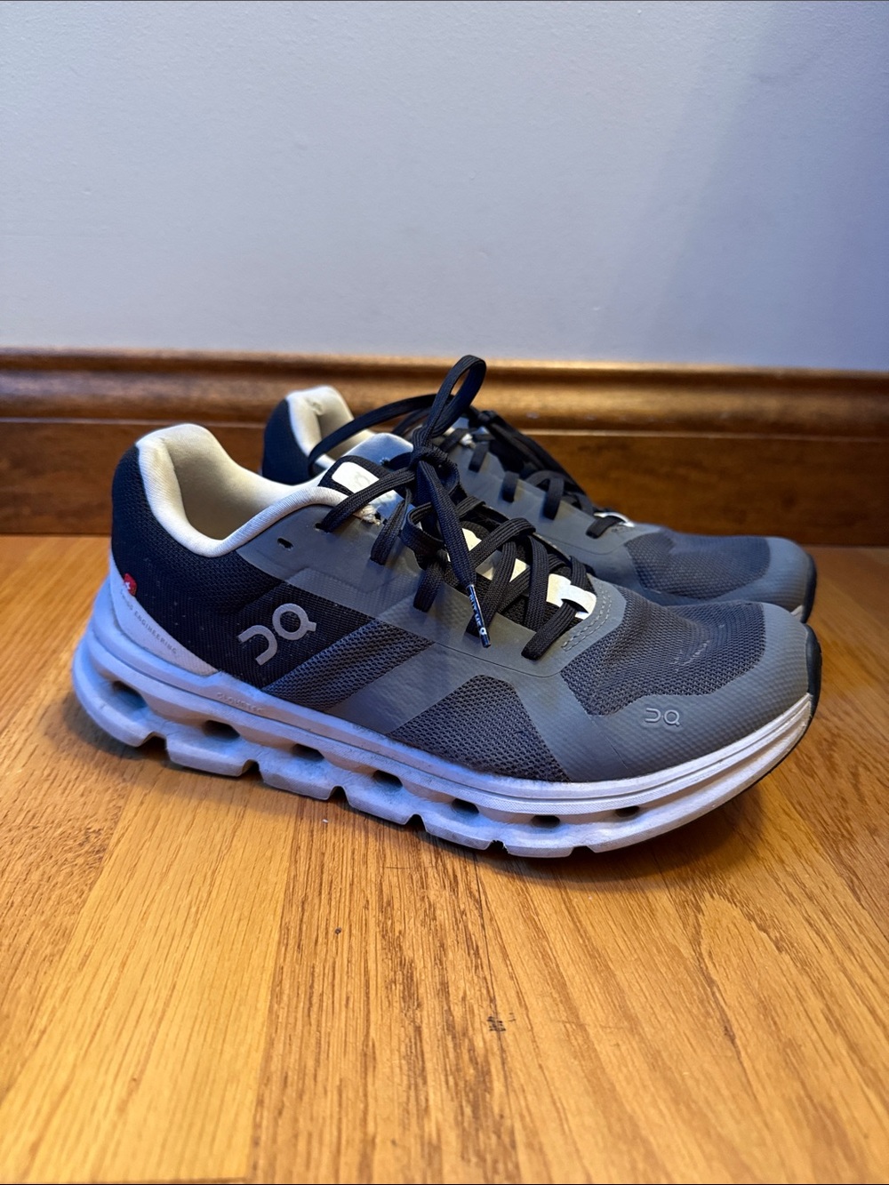 On Running Cloudrunner Athletic Shoes Gray/Black Women’s Size 7.5